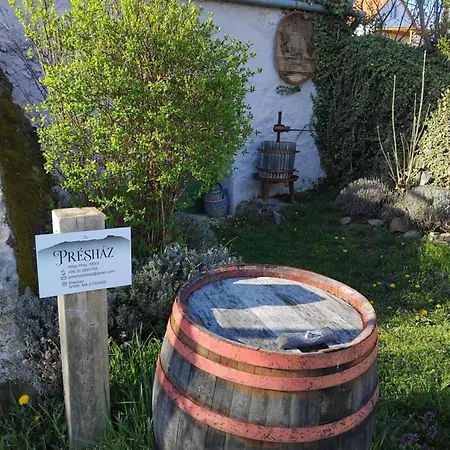 Présház Apartman Zalahaláp